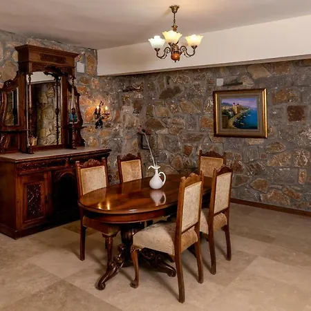 Maral Daily Weekly Marmaris