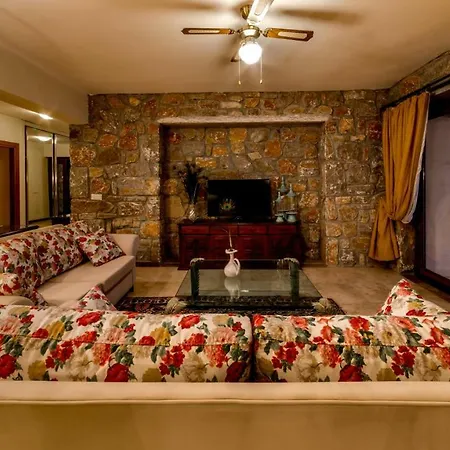 Villa Maral Daily Weekly *