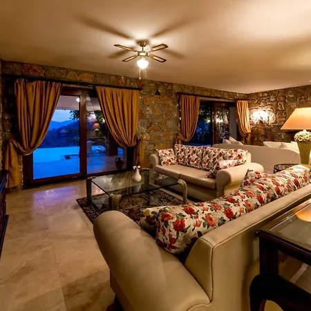 Maral Daily Weekly Villa